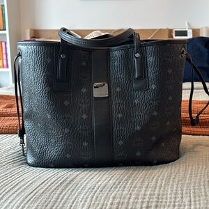 MCM Reversible medium Liz shopper tote  in
Viseto